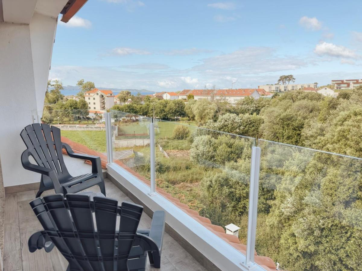 Apartamentos Avenida Areas Sanxenxo Bagian luar foto